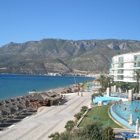 Club Hotel Casino Loutraki Exterior photo Nikiti