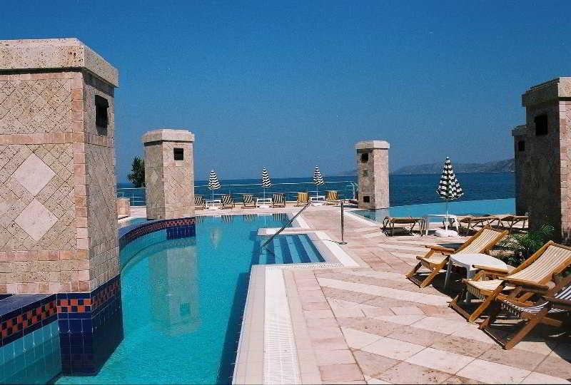 Club Hotel Casino Loutraki Facilities photo The pool at the Royal Olympic Hotel