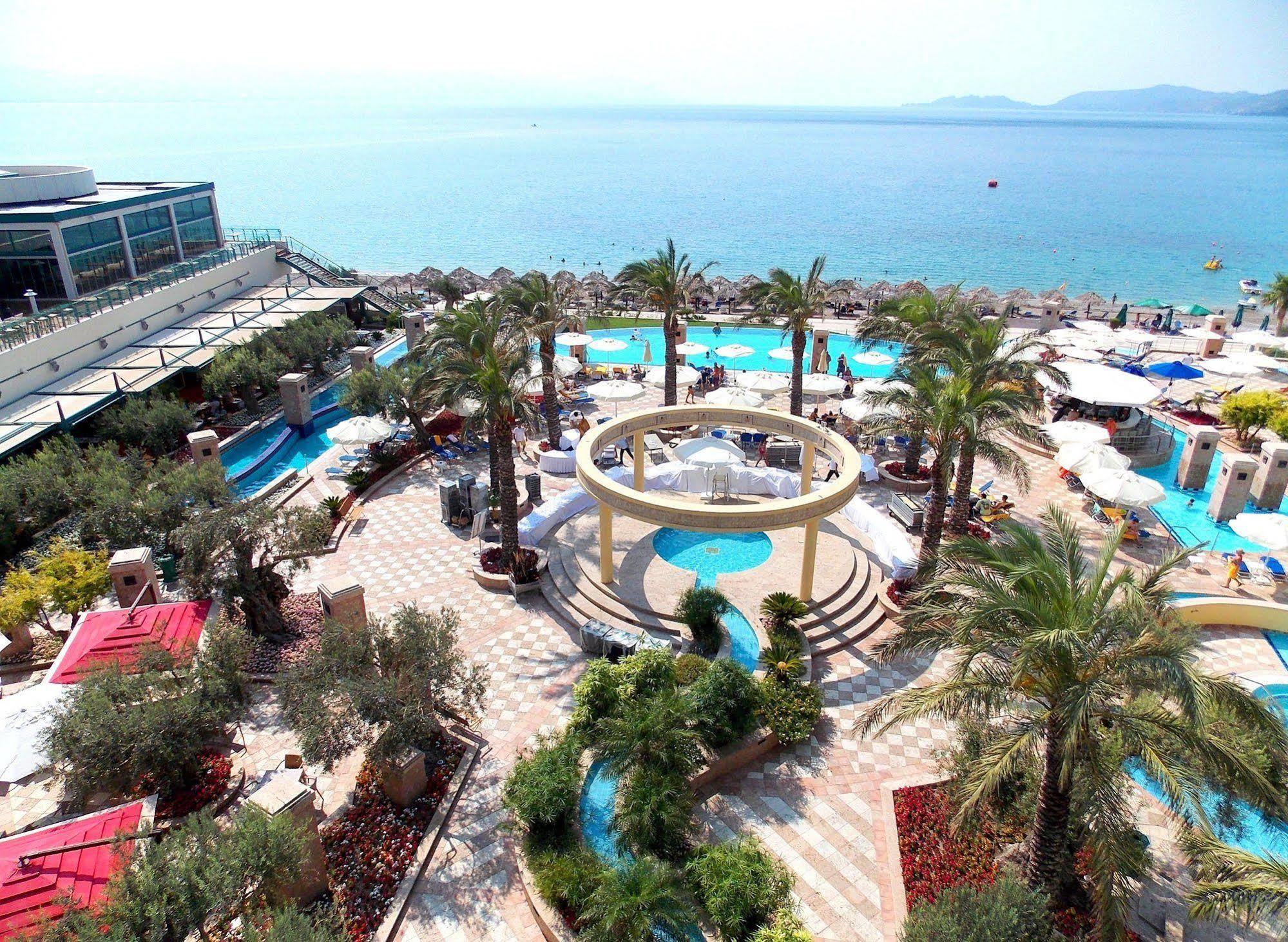 Club Hotel Casino Loutraki Exterior photo The Dan Hotel