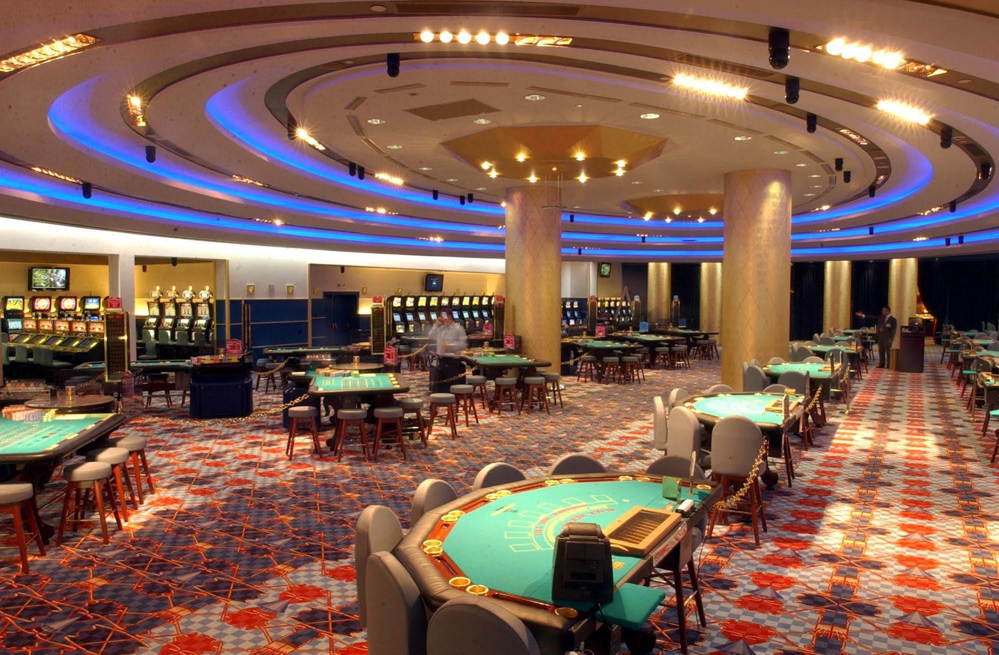 Club Hotel Casino Loutraki Exterior photo Casino de Manila